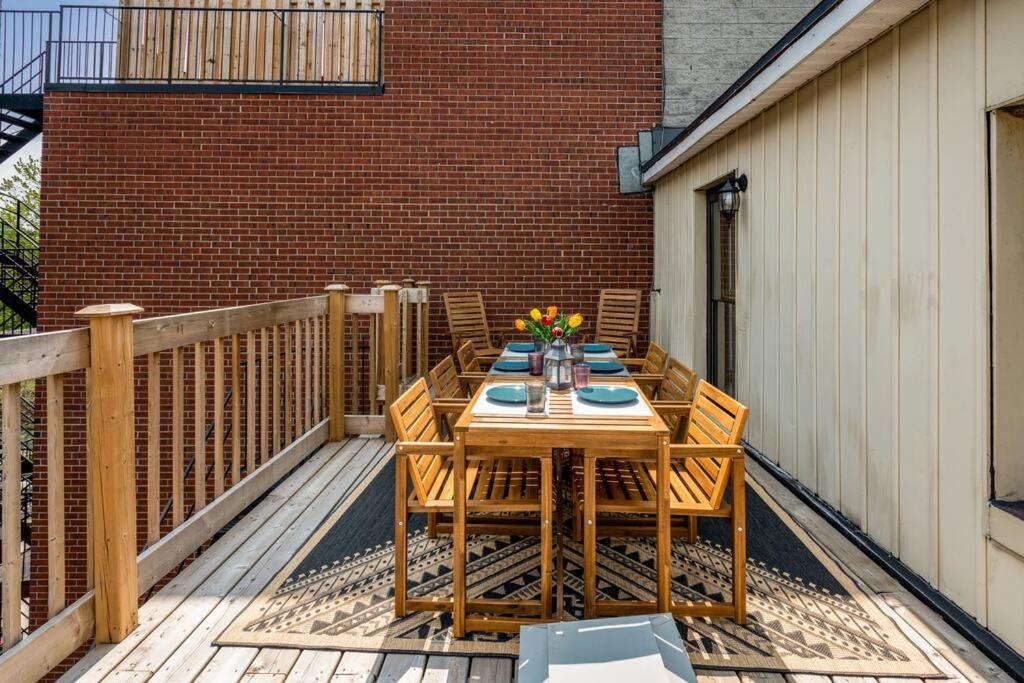 Townhouse Old Montreal Vibe Patio 8 Guests+Parking Apartment Exterior photo