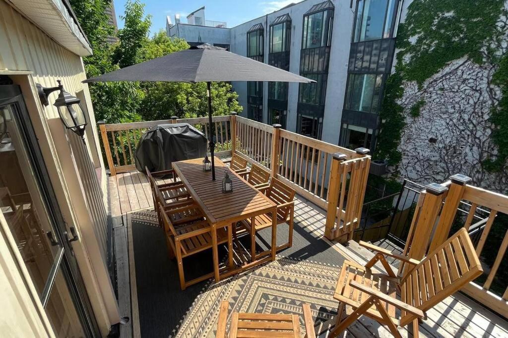 Townhouse Old Montreal Vibe Patio 8 Guests+Parking Apartment Exterior photo